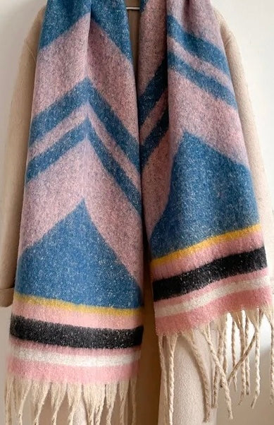 Fuzzy Triangles Scarf