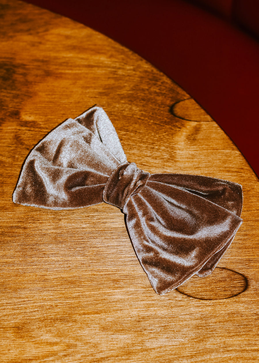 Champagne Velvet Bow