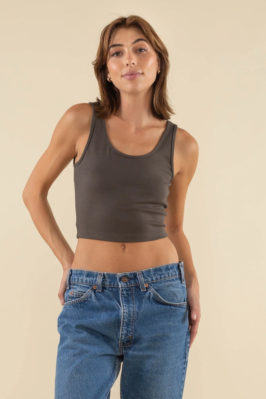 Cropped Basic Tank in Olive