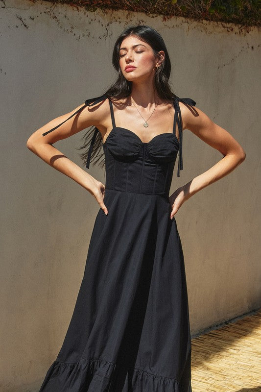 ‎Guinevere Maxi Dress In Onyx