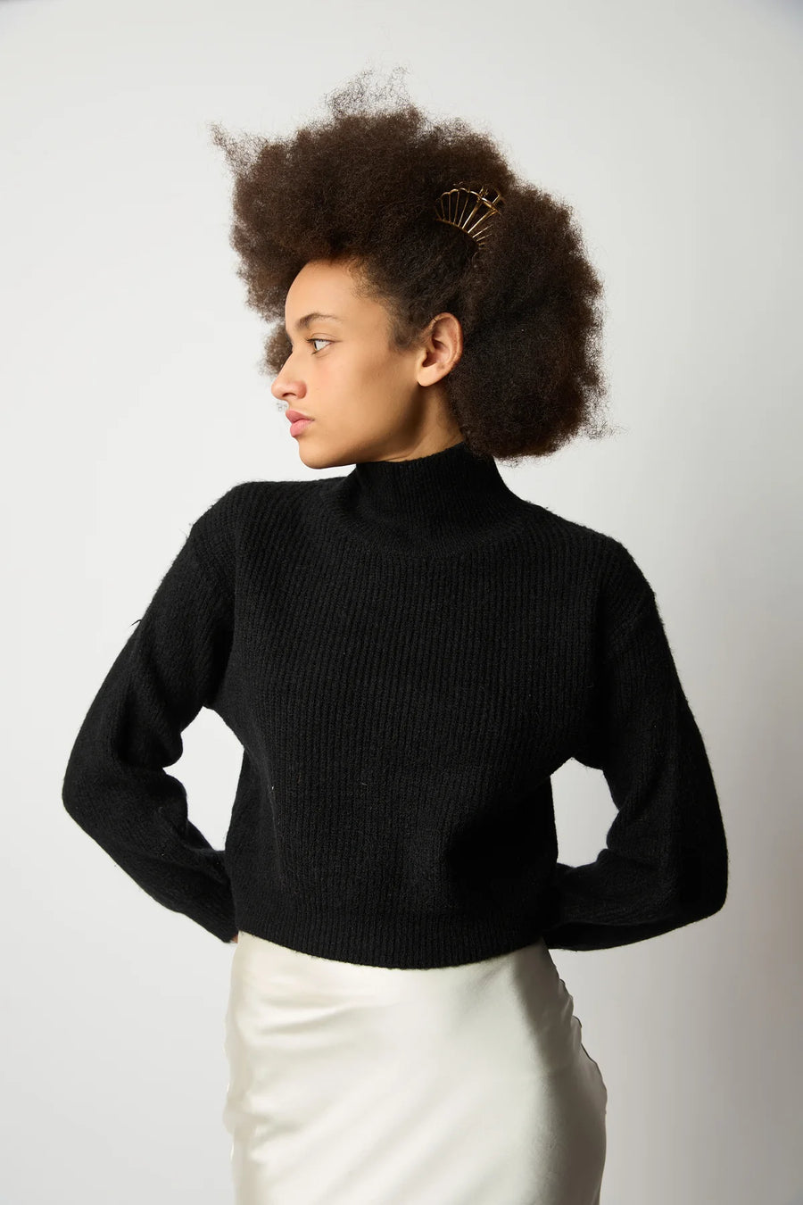 Le Crop Knit Sweater in Black