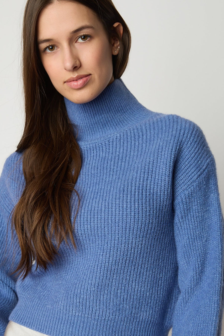 Le Crop Knit Sweater in Soft Blue